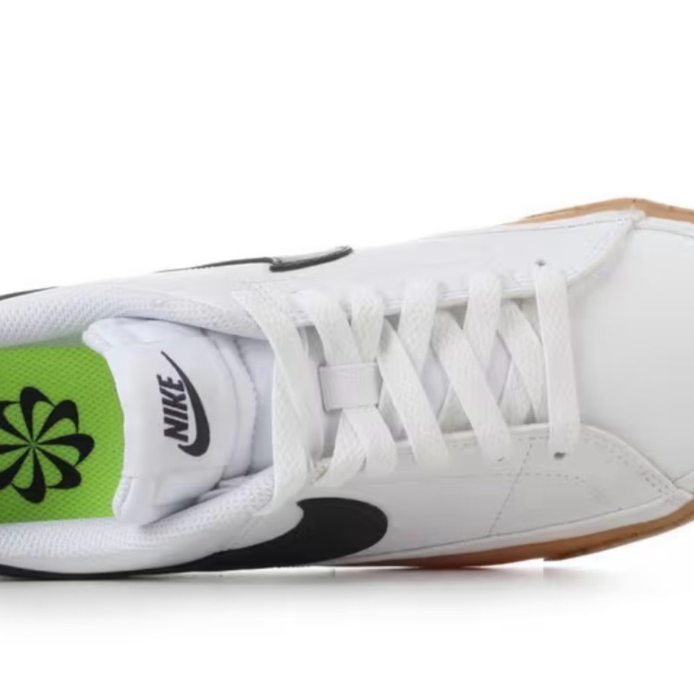 WOMEN'S NIKE COURT LEGACY SNEAKERS (New without tags or box) - Picture 7 of 8